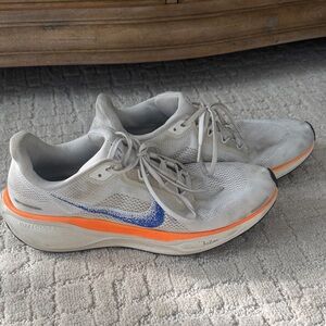 Nike Reactx Men's Athletic Shoes - White, Blue, and Orange